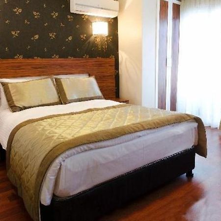 Dekor Hotel Istanboel Buitenkant foto