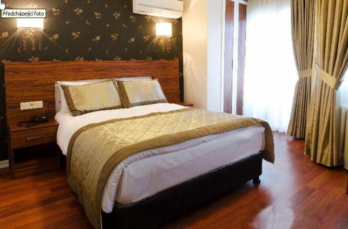 Dekor Hotel Istanboel Buitenkant foto